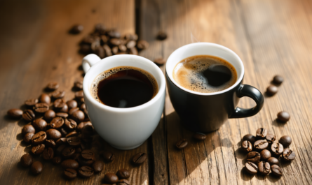 découvrez les différences subtiles entre le café et le décaféiné, leurs saveurs, bienfaits et comment choisir entre ces deux incontournables du quotidien.